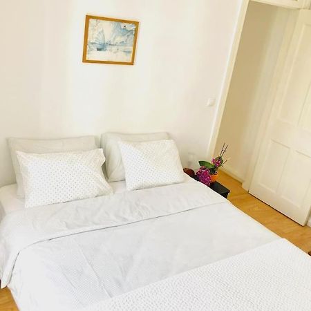 Downtown Apartment Horta  Bagian luar foto